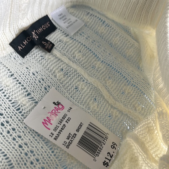 NWT knit crème biker shorts make offers 😍 - Picture 5 of 6